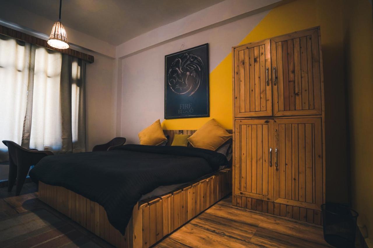Whoopers Hostel Касоль Экстерьер фото