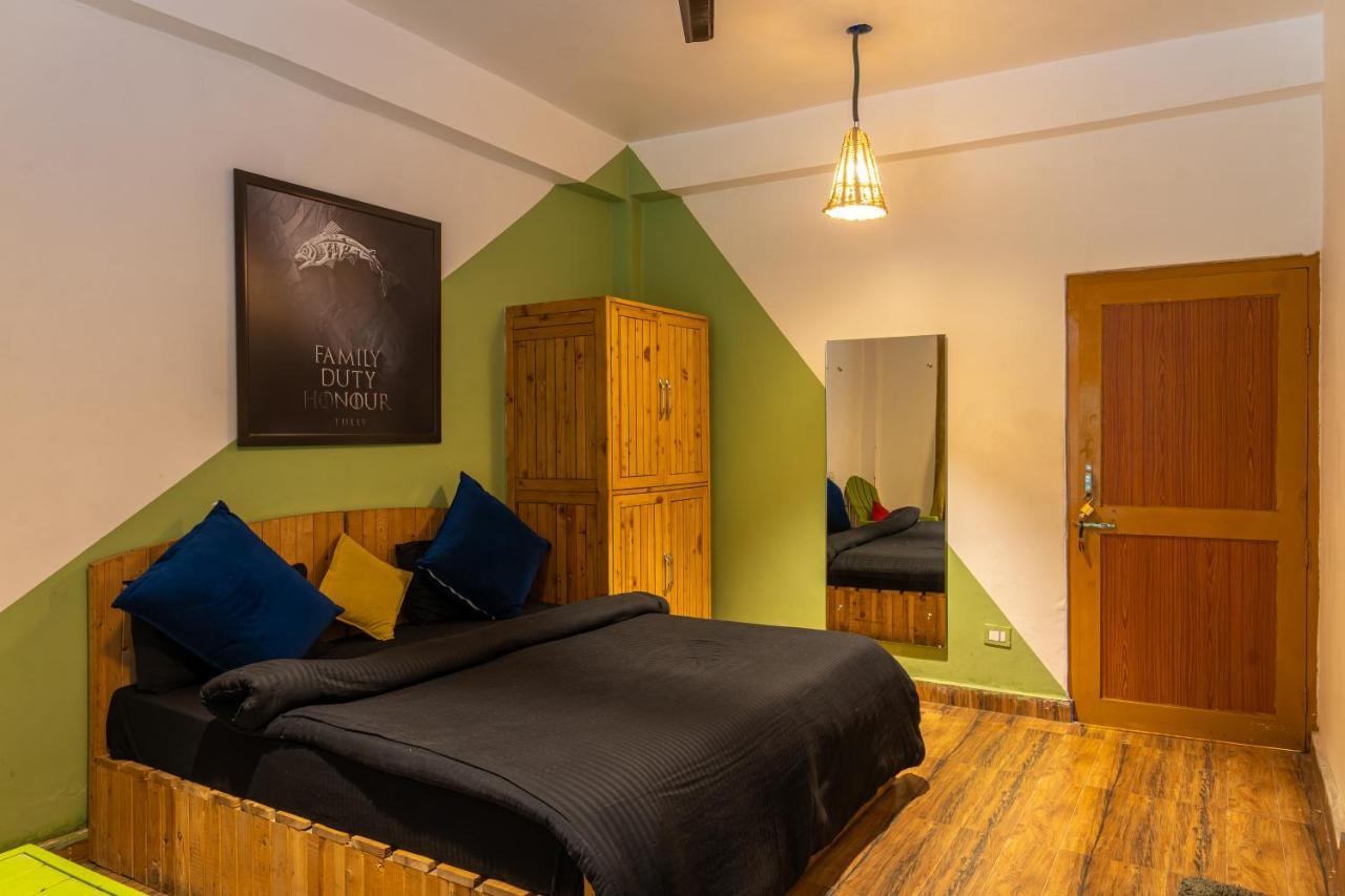 Whoopers Hostel Касоль Экстерьер фото
