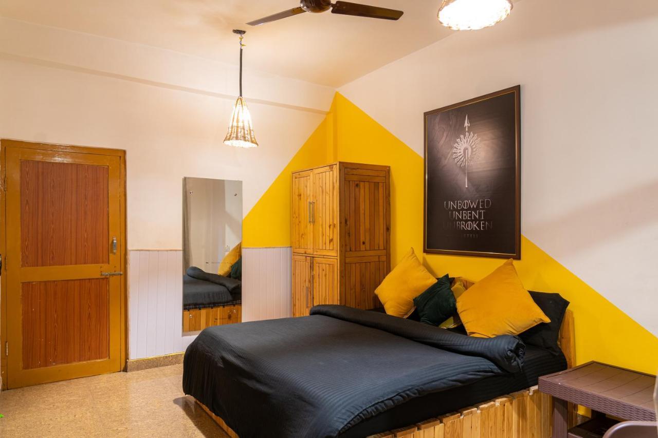 Whoopers Hostel Касоль Экстерьер фото