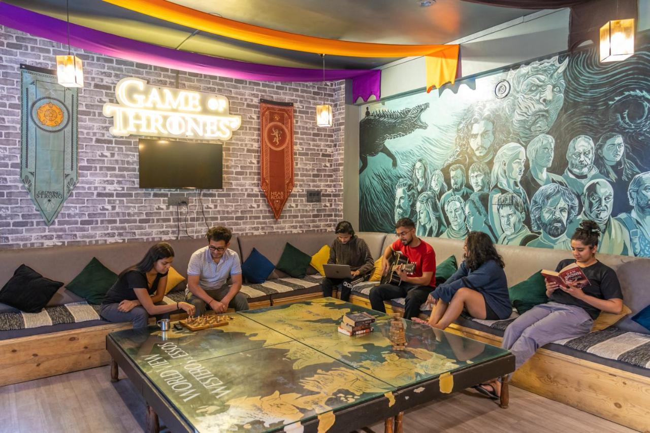 Whoopers Hostel Касоль Экстерьер фото