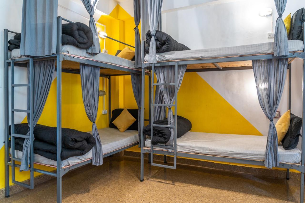 Whoopers Hostel Касоль Экстерьер фото